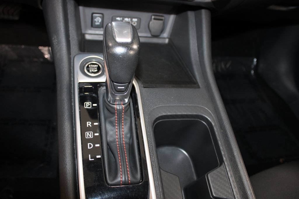 Used 2025 Nissan Sentra SR FWD image 38