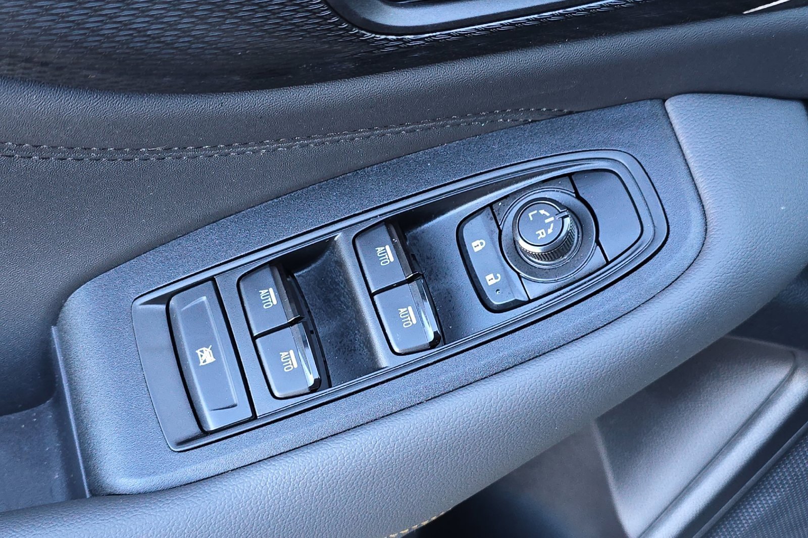 Used 2025 Subaru Outback Wilderness image 11