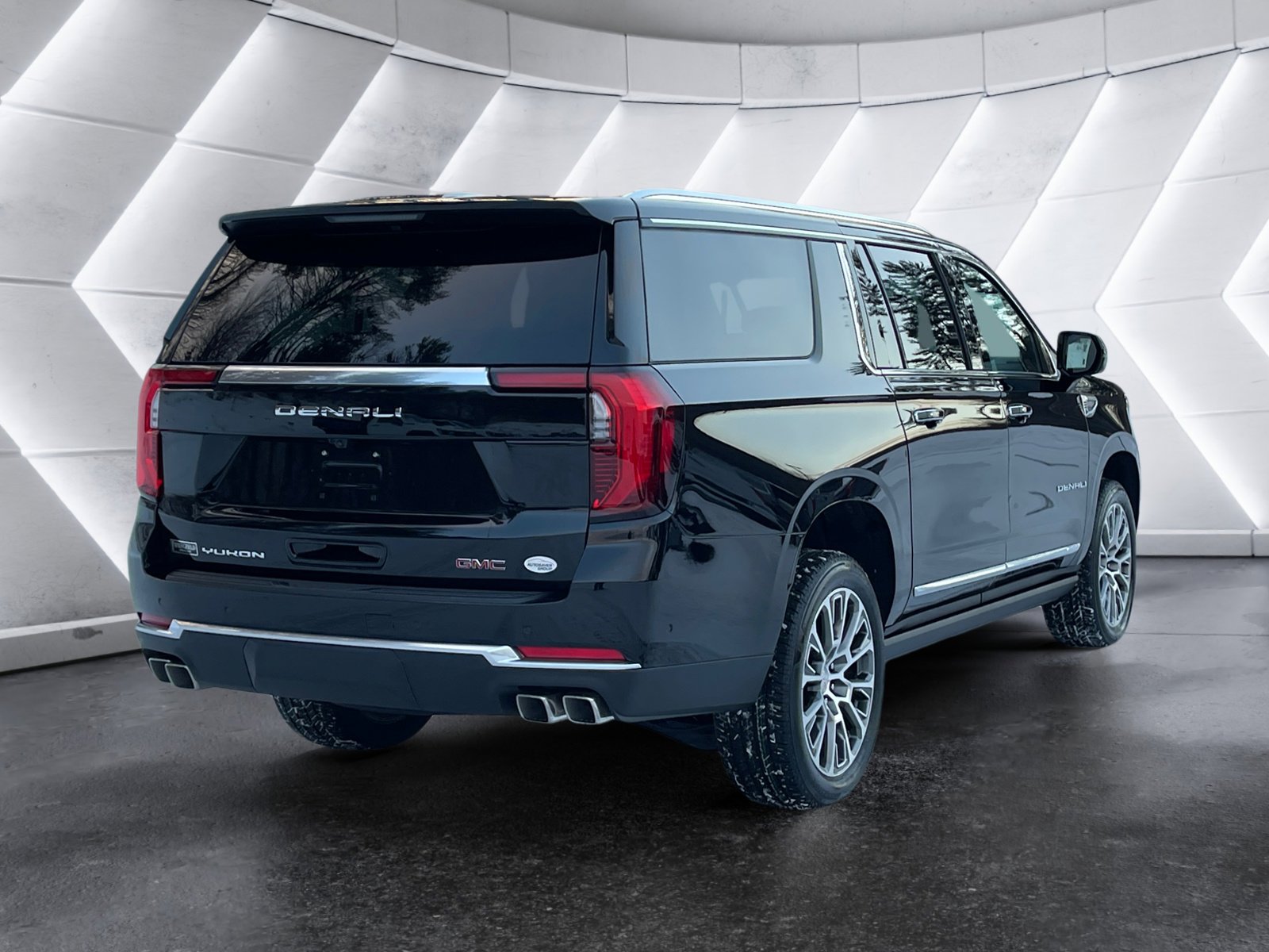 New 2026 GMC Yukon XL Denali w/ Sun & Power Step Package AWD/4WD image 6