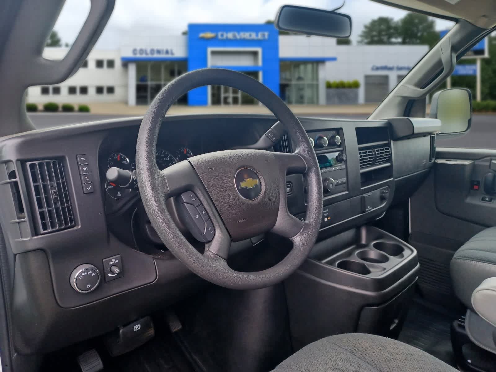 Used 2025 Chevrolet Express 2500 w/ Driver Convenience Package RWD image 8