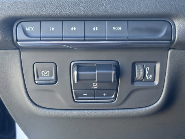 Used 2025 Cadillac Escalade ESV Sport w/ LPO, ONYX Package image 26