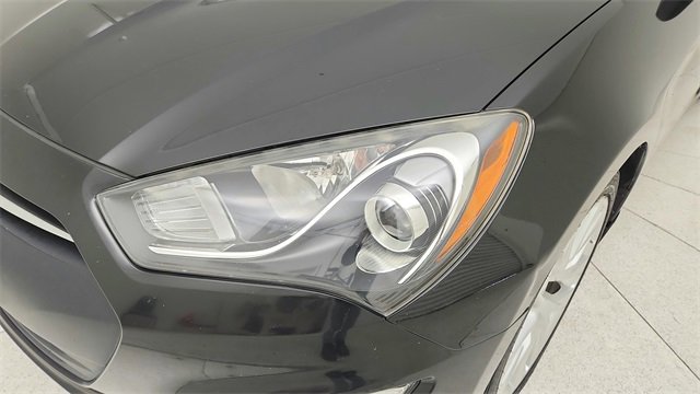 Used 2014 Hyundai Genesis 2.0T image 10