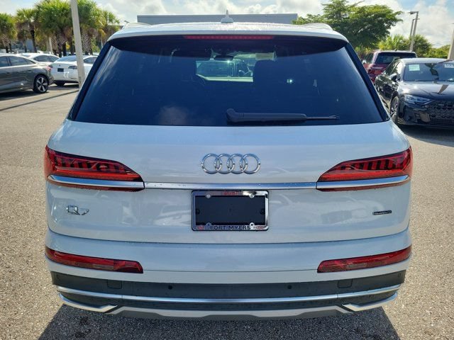 Used 2023 Audi Q7 3.0T Premium Plus w/ Premium Plus Package AWD/4WD image 6