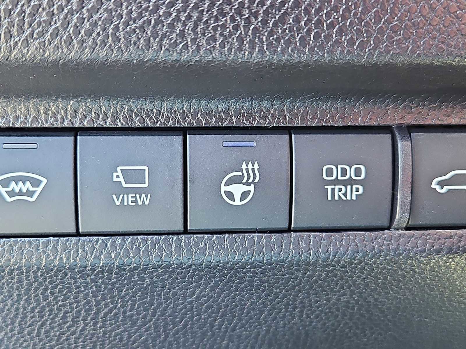 Used 2025 Toyota RAV4 XSE w/ Advanced Technology Package image 21