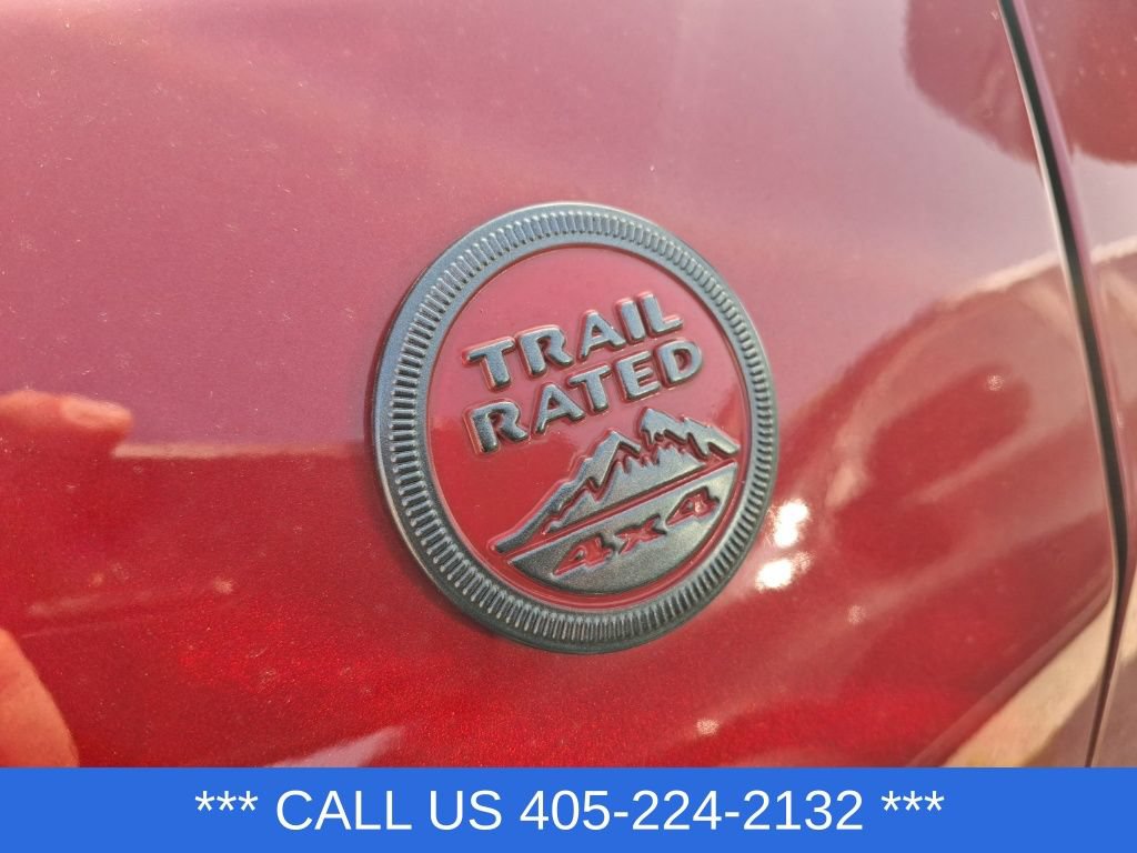 Used 2025 Jeep Compass Trailhawk AWD/4WD image 16