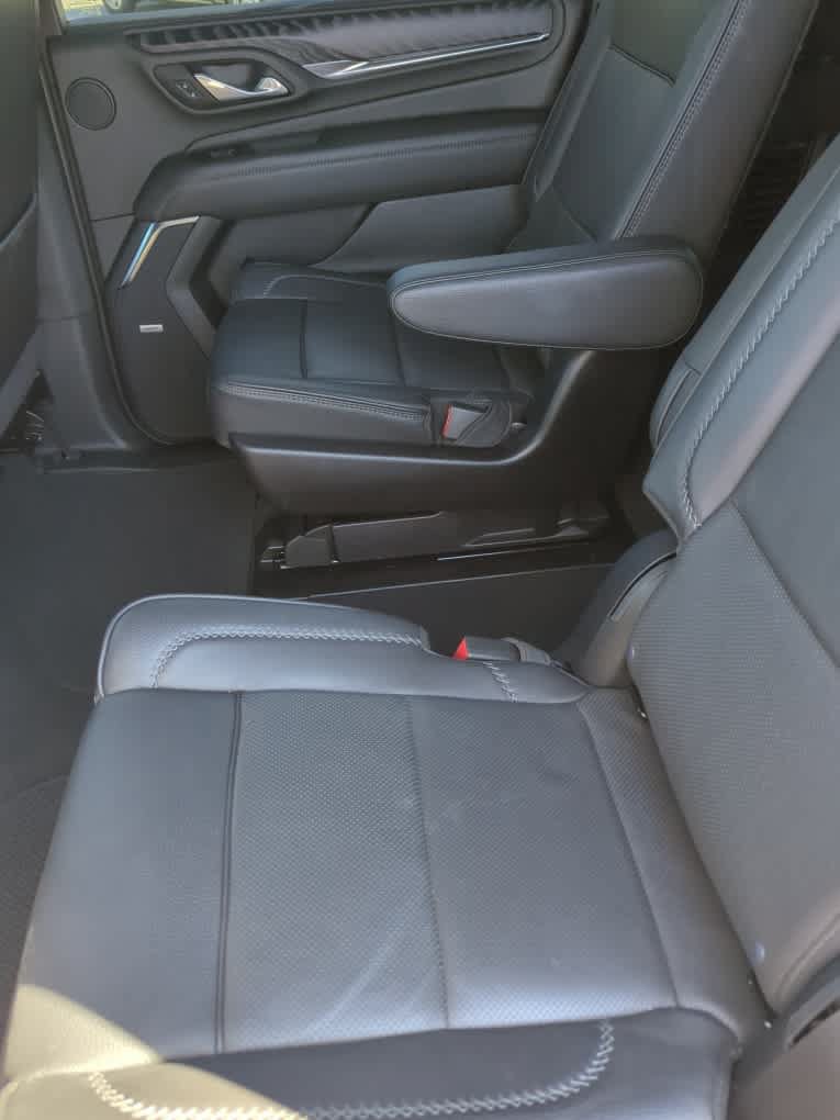 Used 2024 GMC Yukon XL Denali AWD/4WD image 23