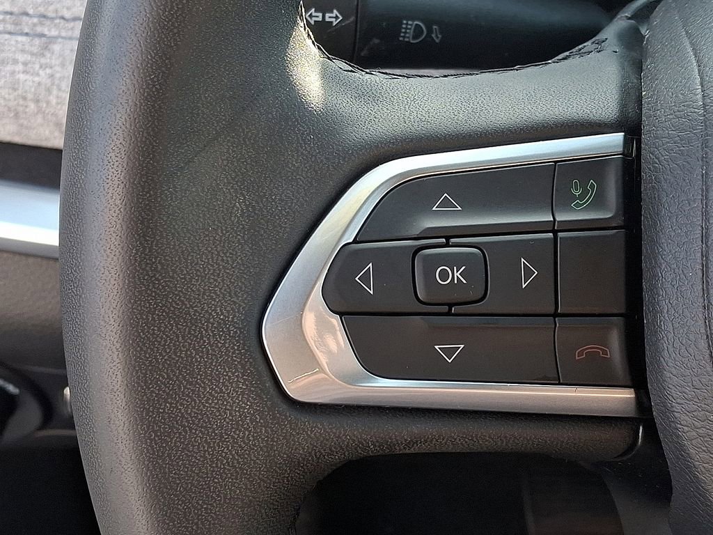 Used 2024 Jeep Compass Latitude image 20