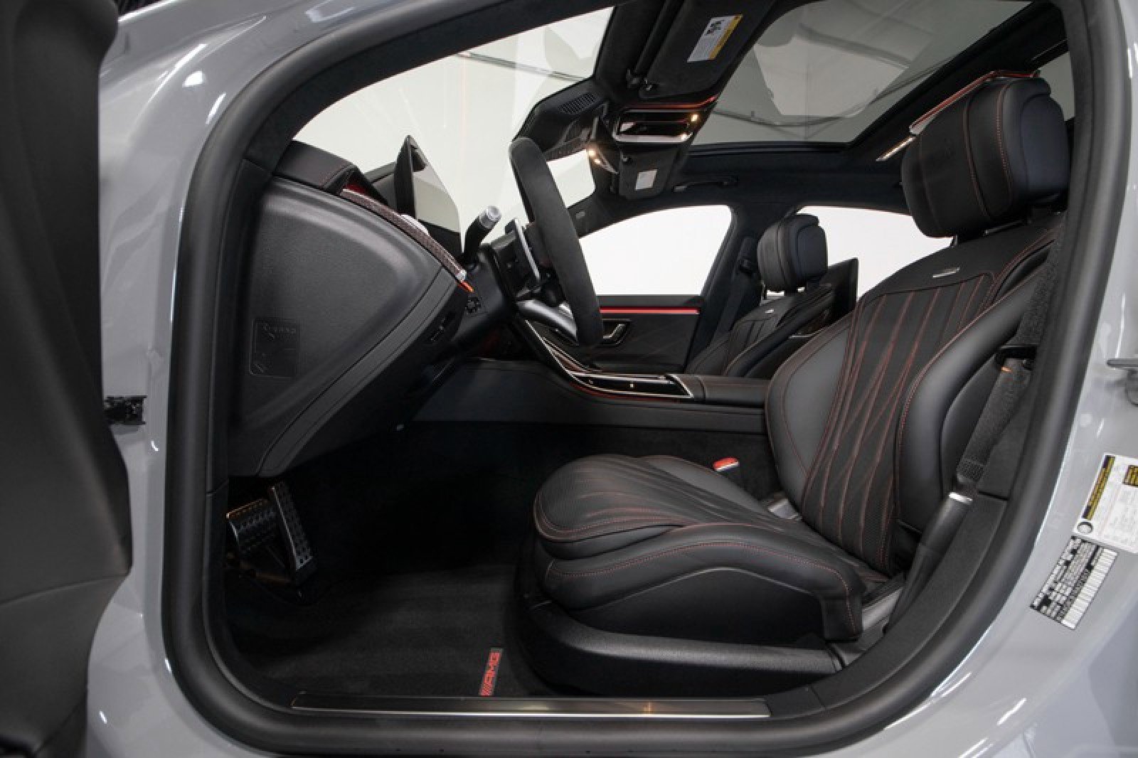 Used 2024 Mercedes-Benz S 63 AMG S image 21