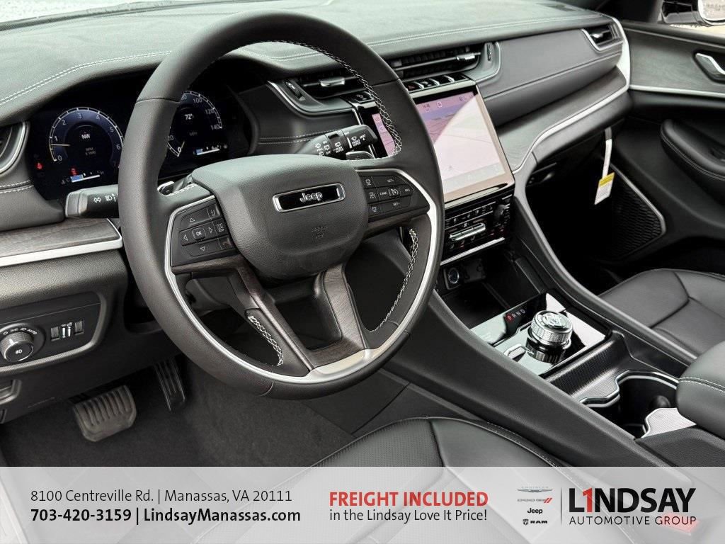 New 2025 Jeep Grand Cherokee L Limited w/ Luxury Tech Group II image 19