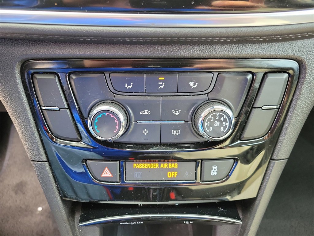 Certified 2022 Buick Encore Preferred w/ Safety Package image 32