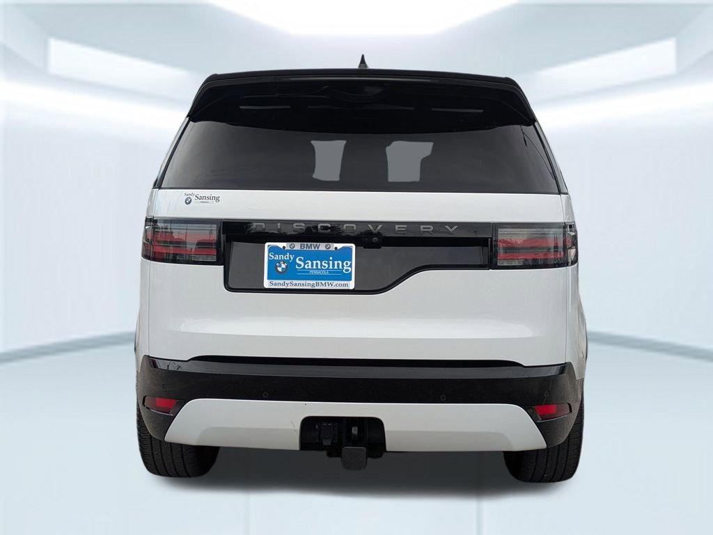 Used 2024 Land Rover Discovery Dynamic SE AWD/4WD image 4