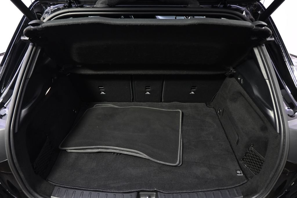 Used 2025 Mercedes-Benz GLA 250 4MATIC image 17