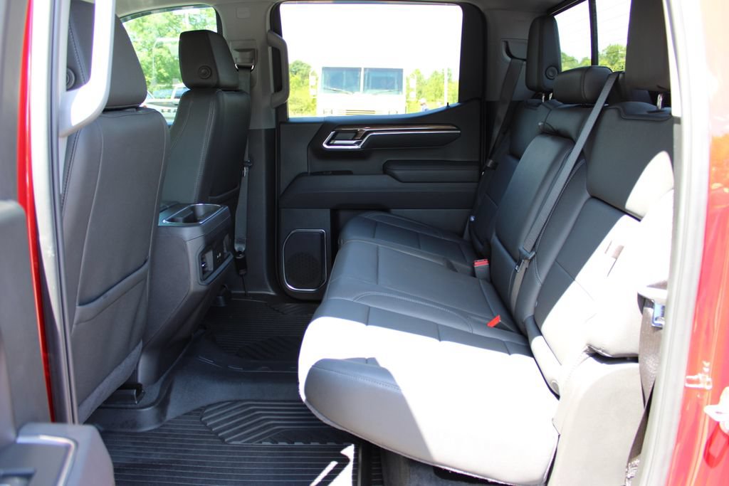 Certified 2025 Chevrolet Silverado 1500 LT Trail Boss w/ Convenience Package II AWD/4WD image 40