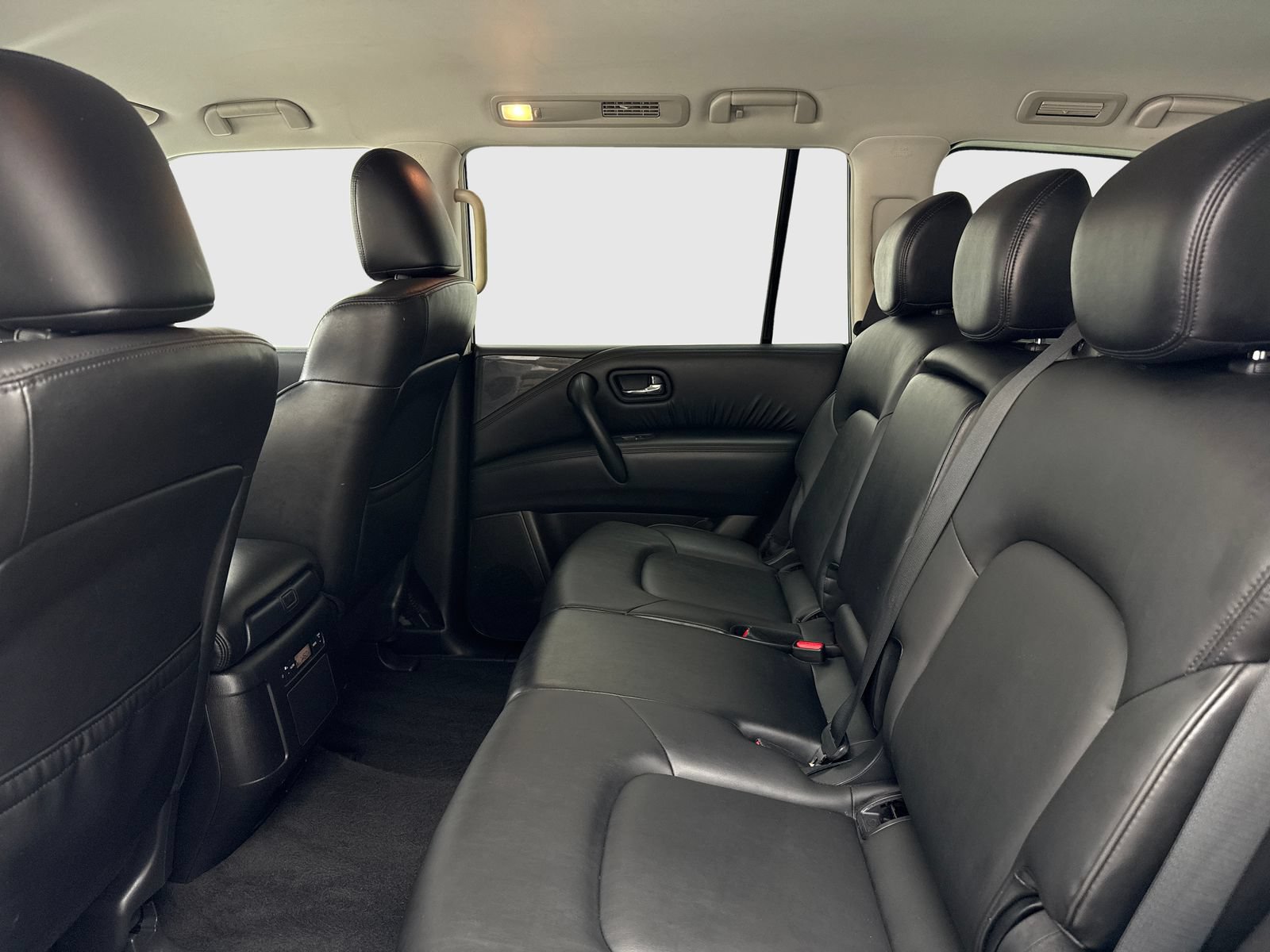 Used 2021 Nissan Armada SV RWD image 37