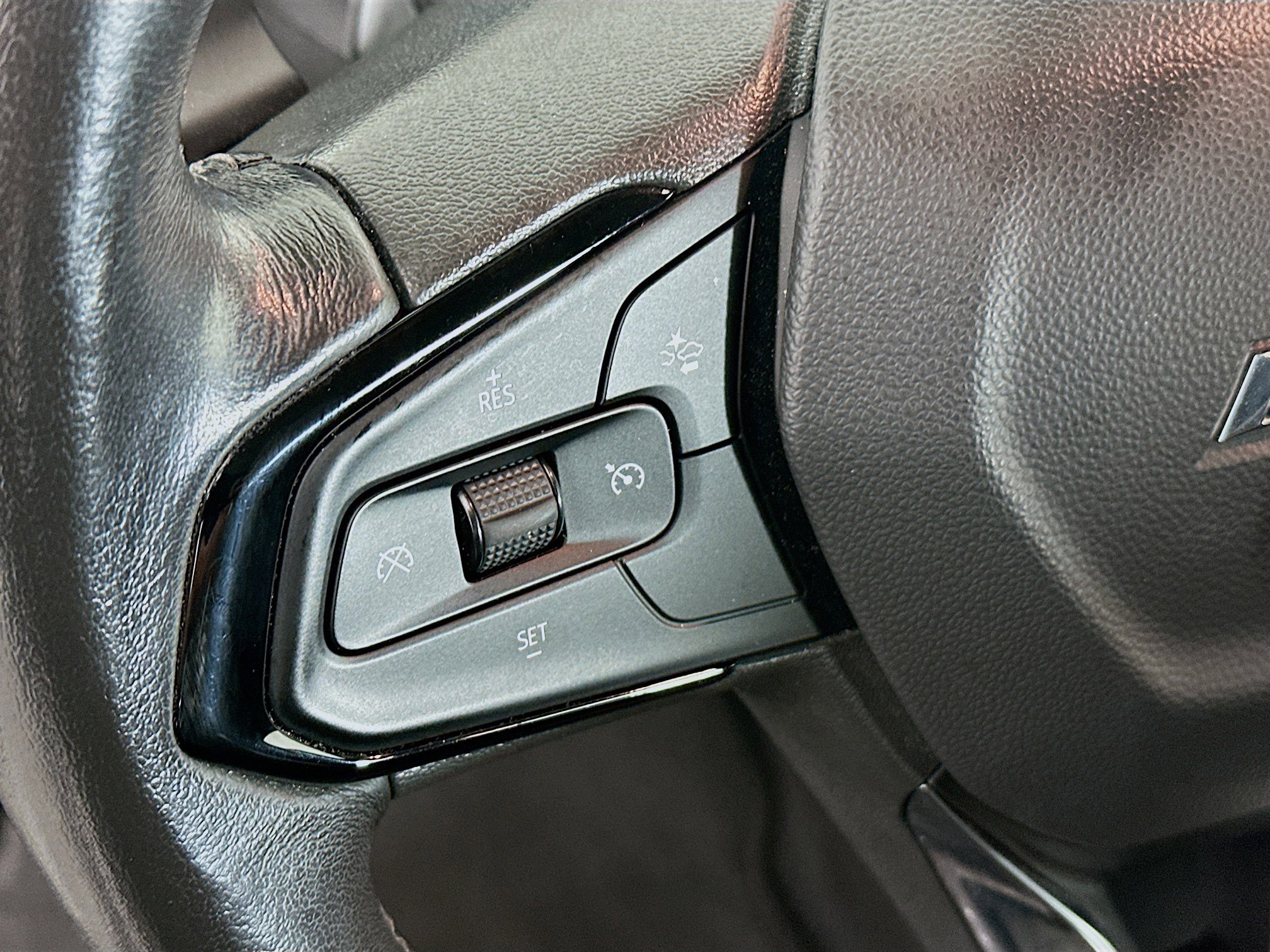 Used 2023 Chevrolet Bolt EUV Premier w/ Sun & Sound Package image 15