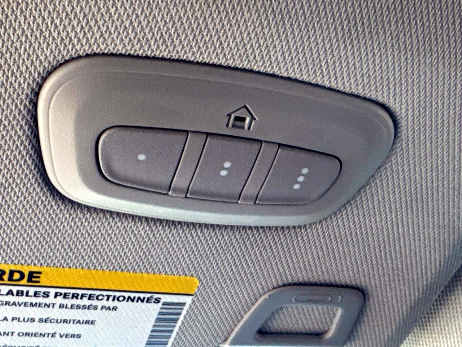 Used 2023 Jeep Grand Cherokee 4WD 4xe w/ Luxury Tech Group II image 17