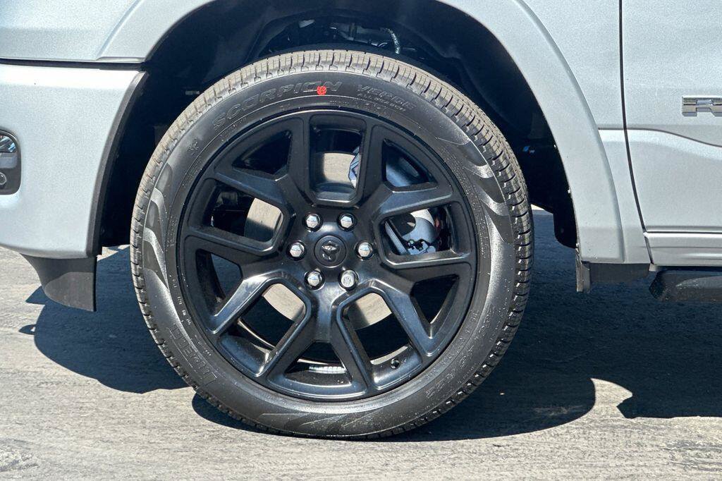 New 2026 RAM 1500 Laramie w/ Advanced Safety Group II AWD/4WD image 24