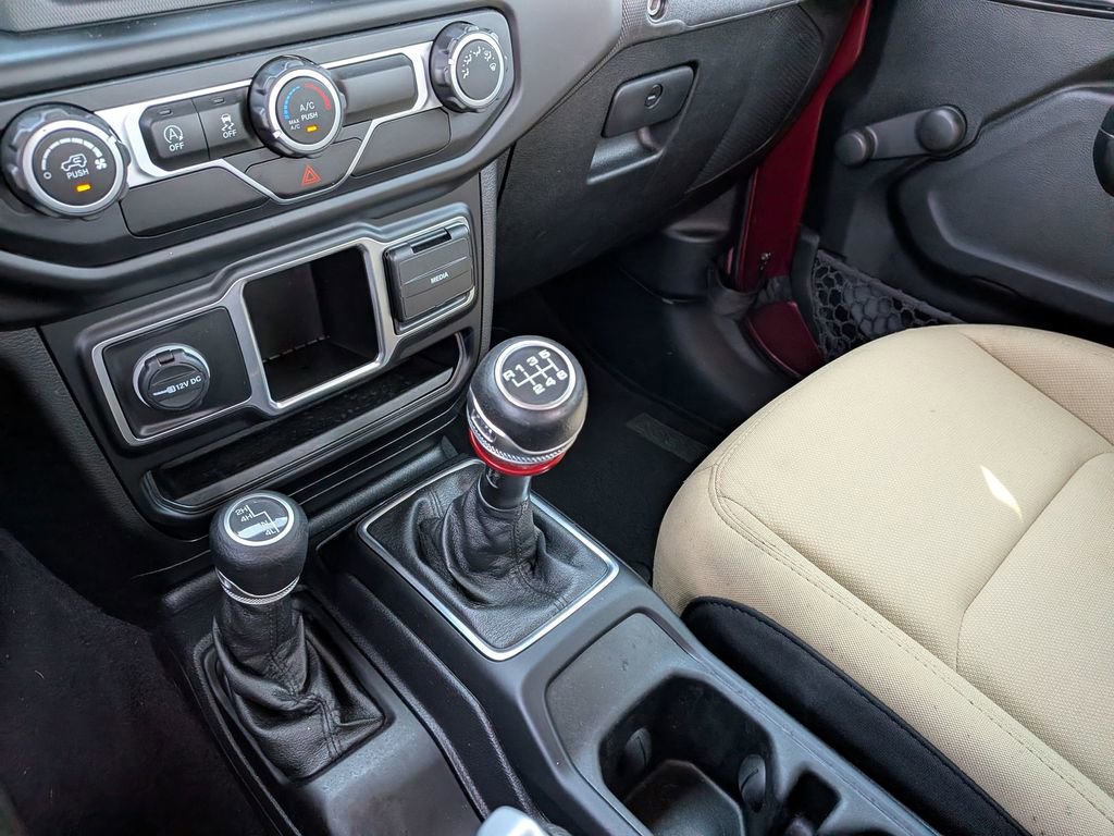 Used 2021 Jeep Gladiator Sport w/ Trailer Tow Package AWD/4WD image 22