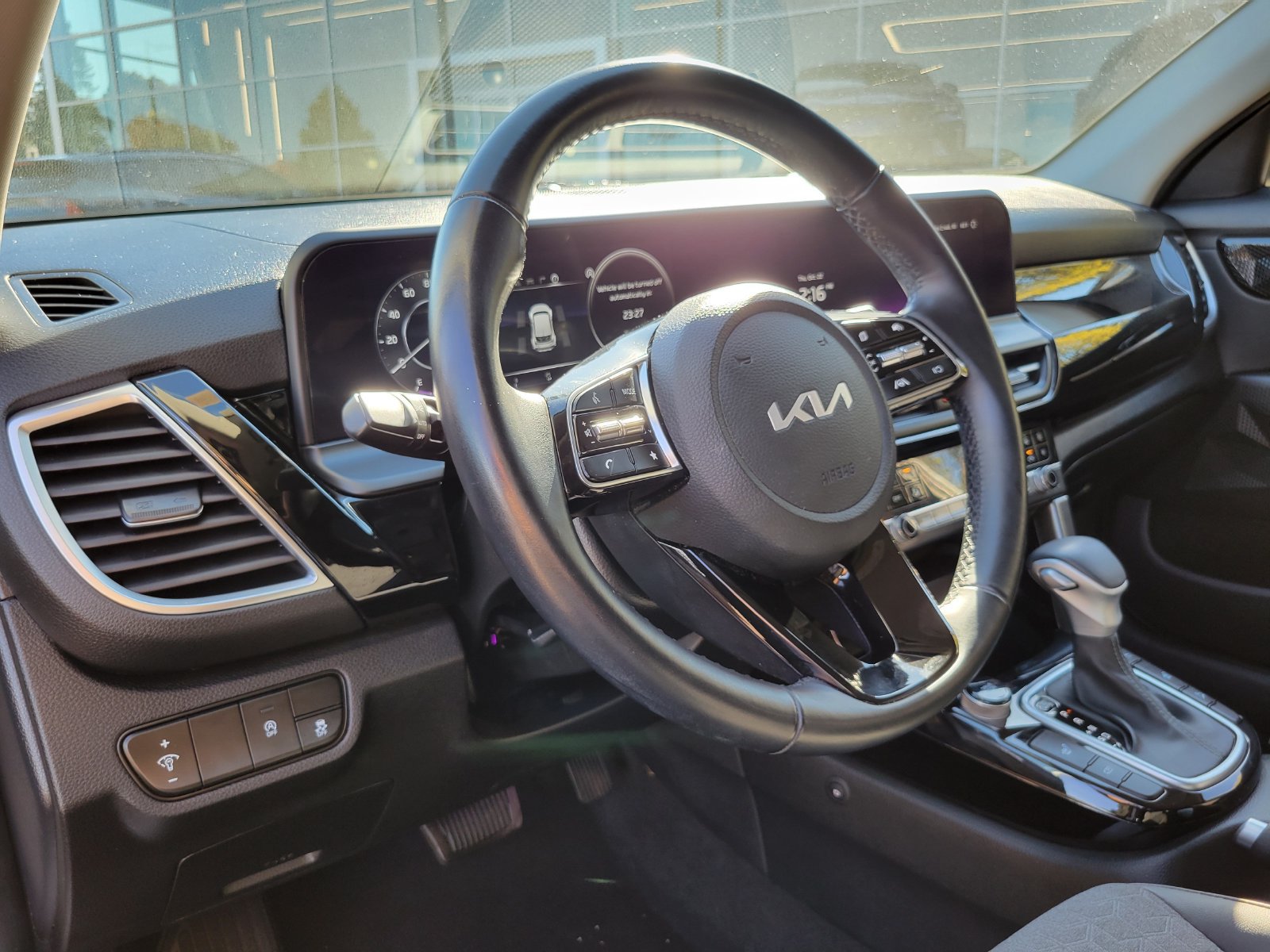 Certified 2024 Kia Seltos S AWD/4WD image 11
