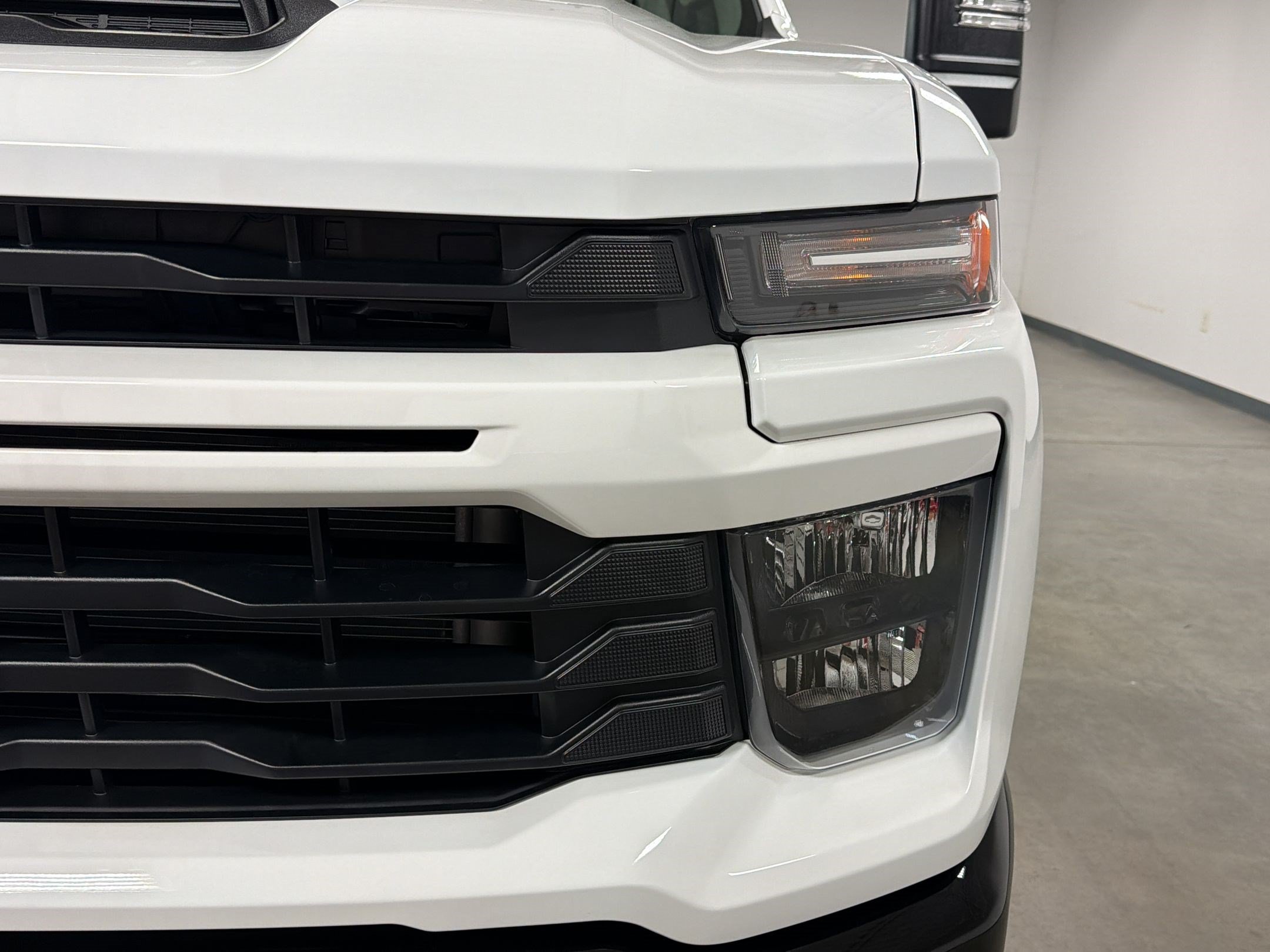 New 2026 Chevrolet Silverado 2500 Custom w/ Custom Value Package AWD/4WD image 10