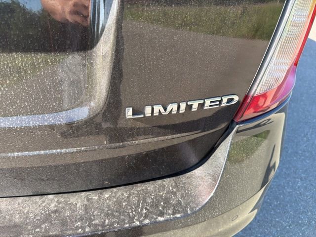 Used 2013 Ford Edge Limited FWD image 5