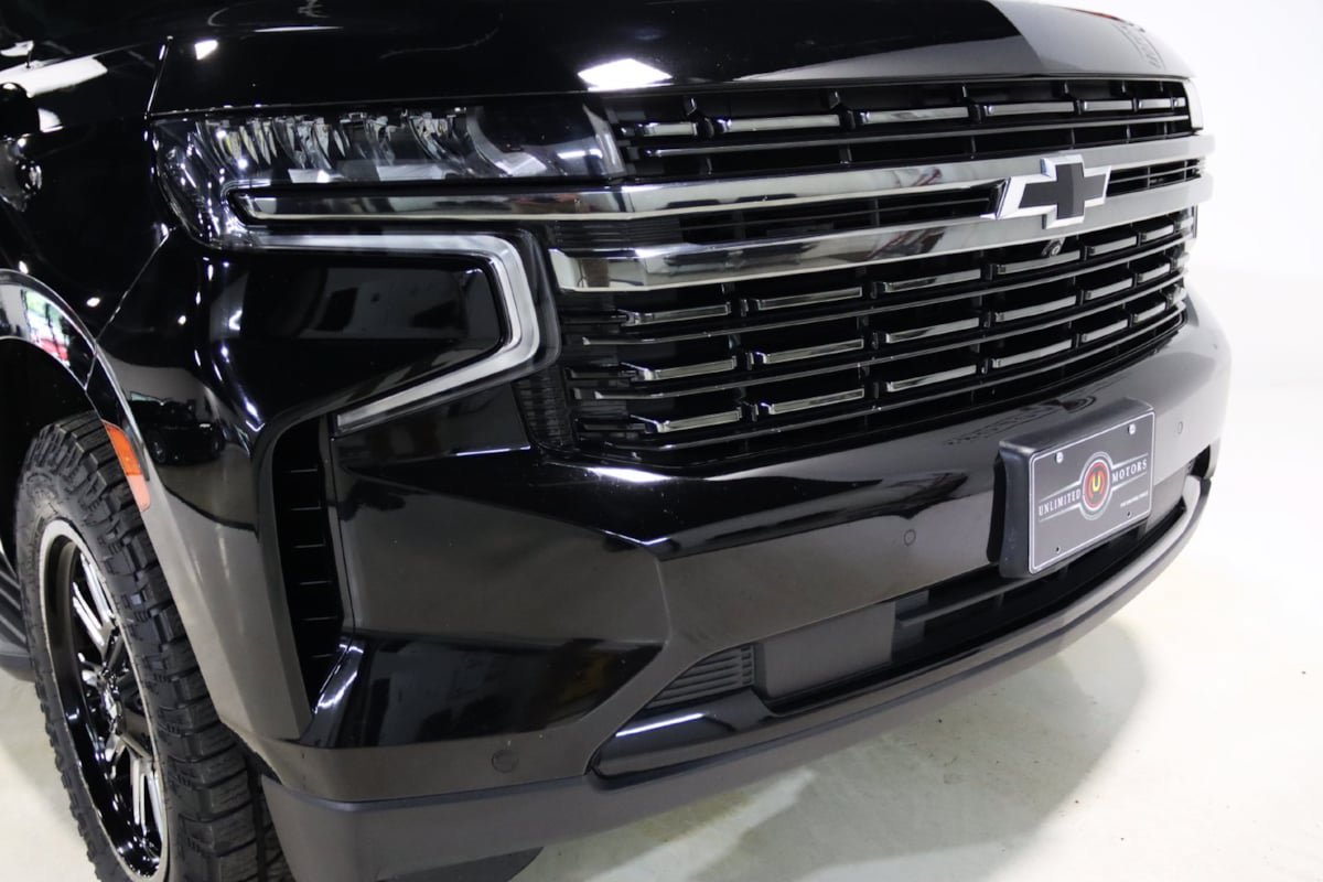 Used 2022 Chevrolet Tahoe RST w/ Luxury Package AWD/4WD image 25