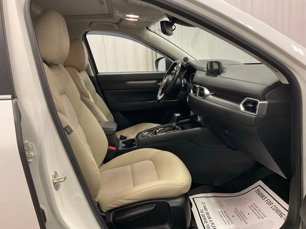 Used 2017 MAZDA CX-5 Touring w/ Preferred Equipment Package AWD/4WD image 32