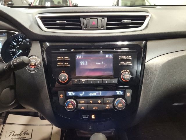 Used 2016 Nissan Rogue SV AWD/4WD image 15