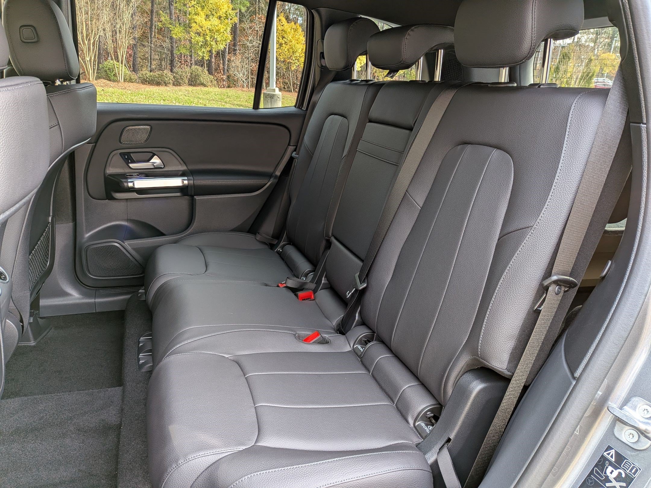 Certified 2026 Mercedes-Benz GLB 250 4MATIC image 32