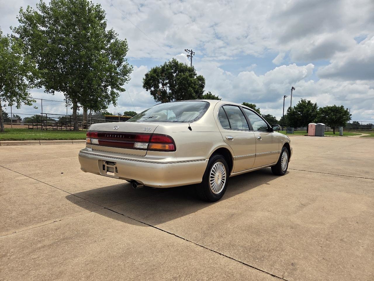 Used 1997 INFINITI I30 FWD image 25