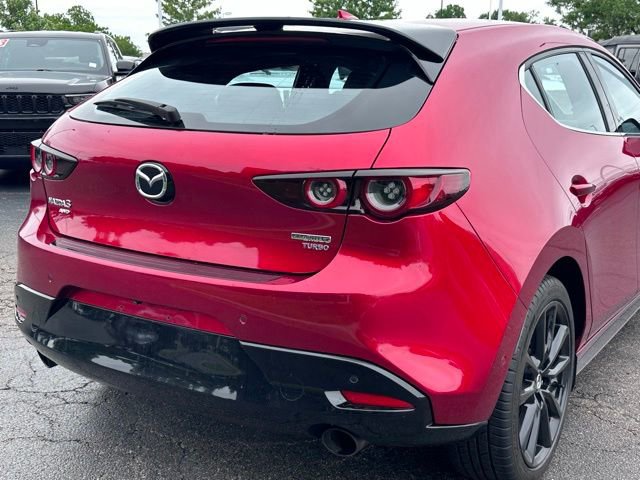 Used 2021 MAZDA MAZDA3 Hatchback w/Premium Plus Pkg AWD/4WD image 12