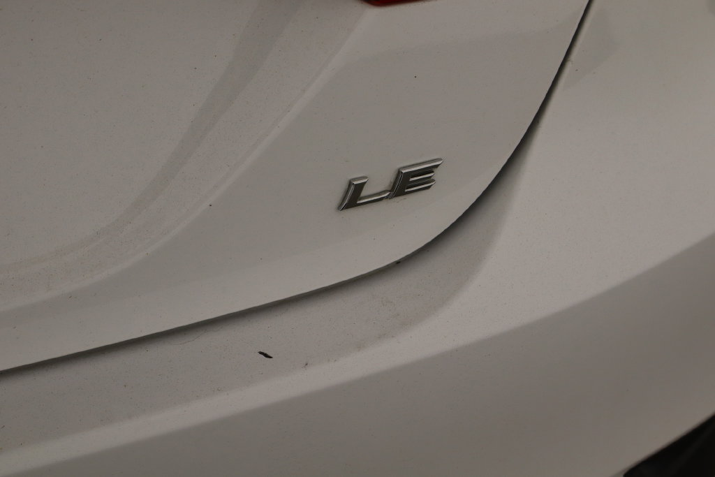Used 2019 Toyota Camry LE FWD image 35
