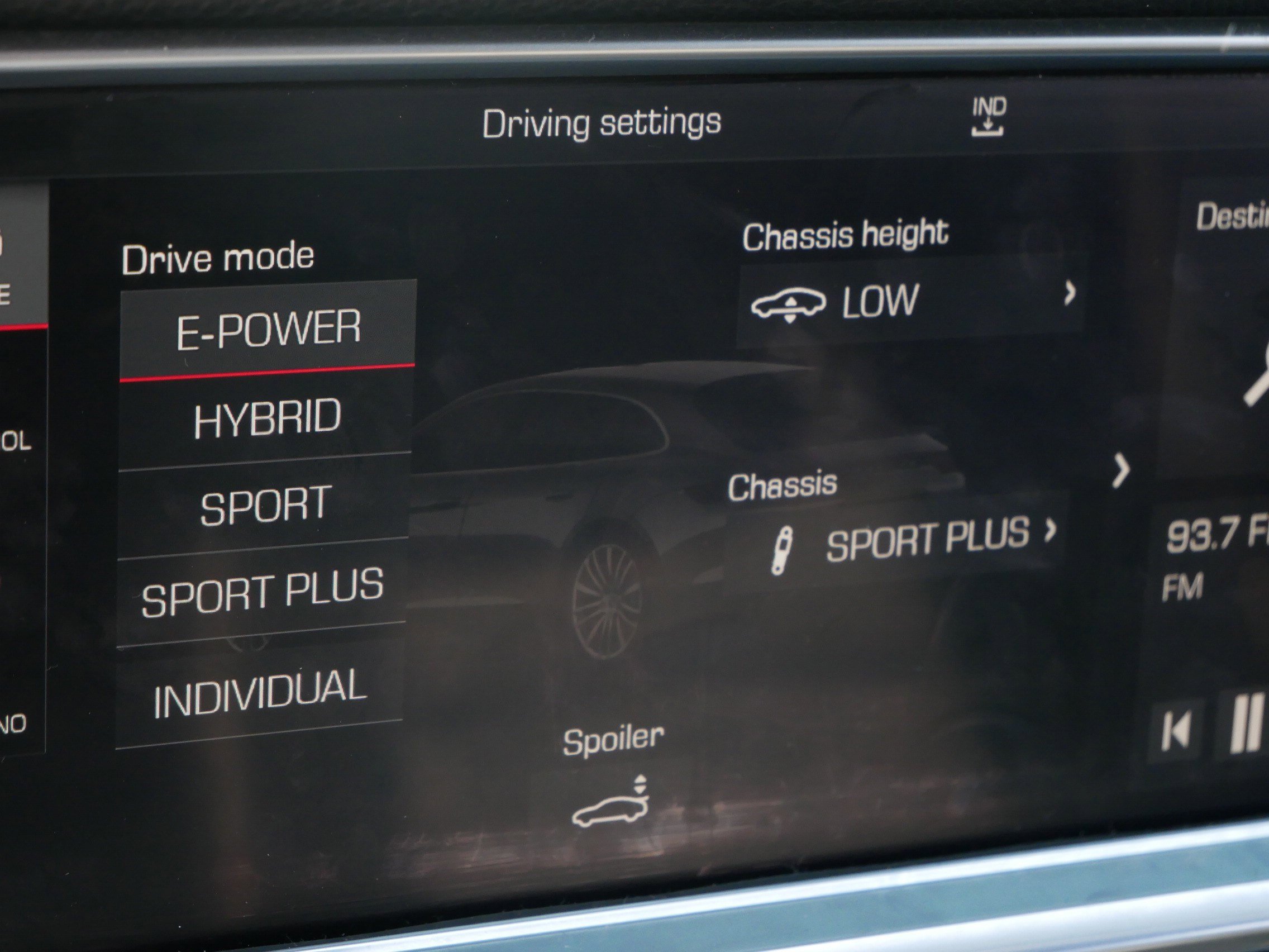 Used 2018 Porsche Panamera 4 image 31