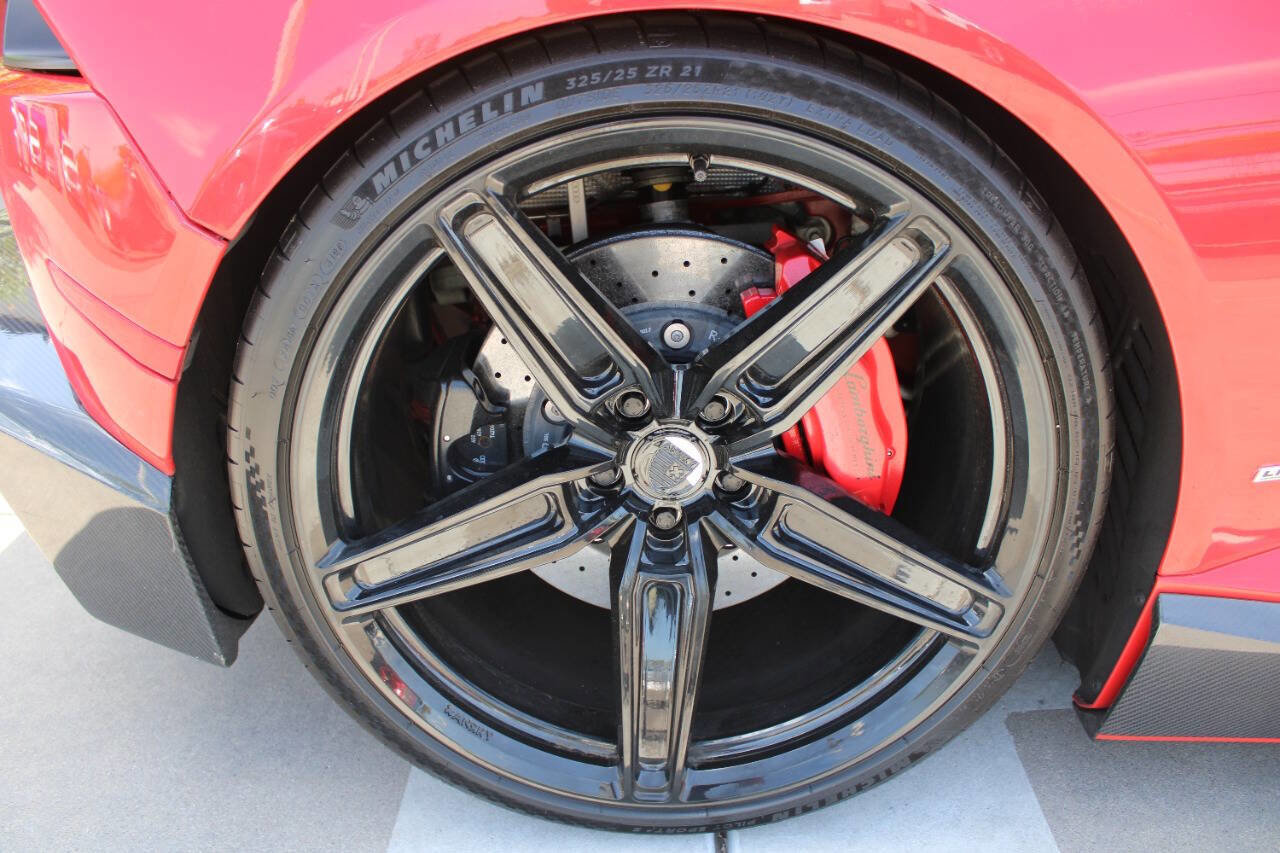Used 2015 Lamborghini Huracan LP 610-4 image 35