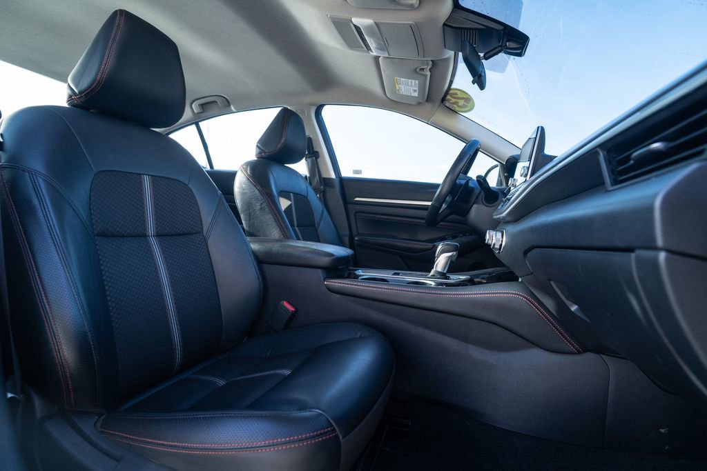 Used 2023 Nissan Altima 2.5 SR image 13