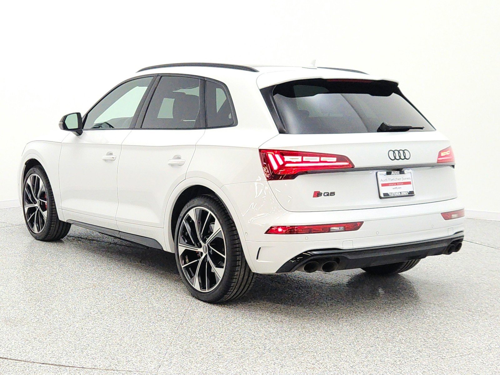Used 2024 Audi SQ5 Prestige AWD/4WD image 7
