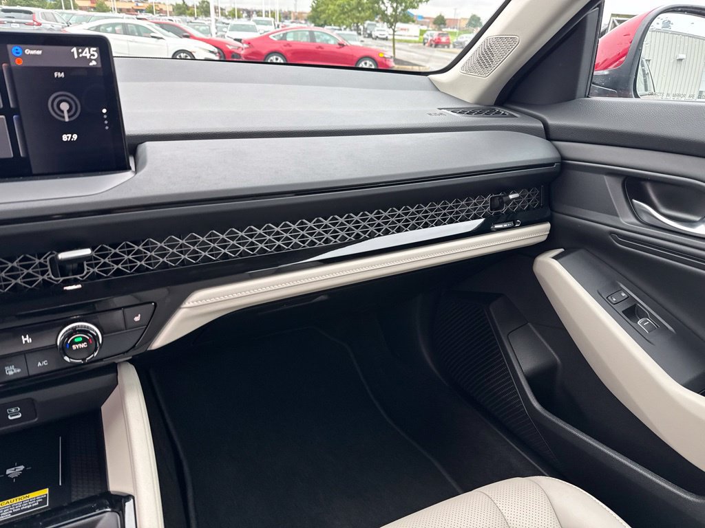 Certified 2025 Honda Accord EX-L image 25