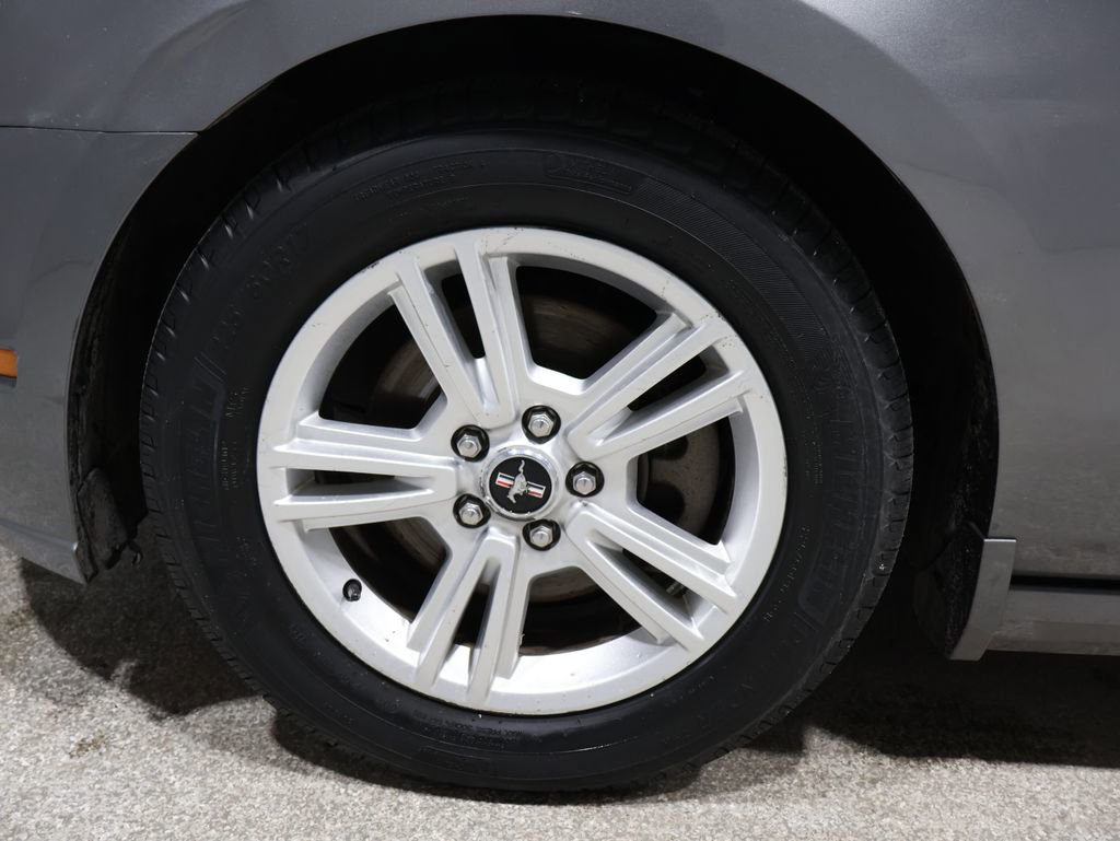 Used 2014 Ford Mustang Coupe image 8