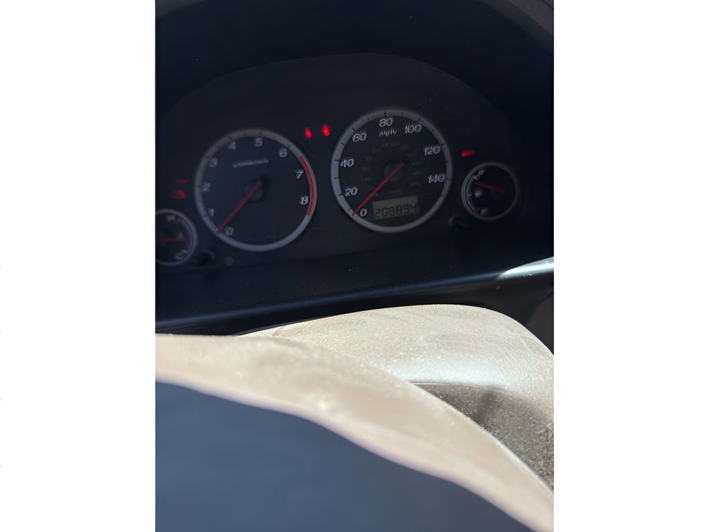 Used 2004 Honda CR-V EX image 7