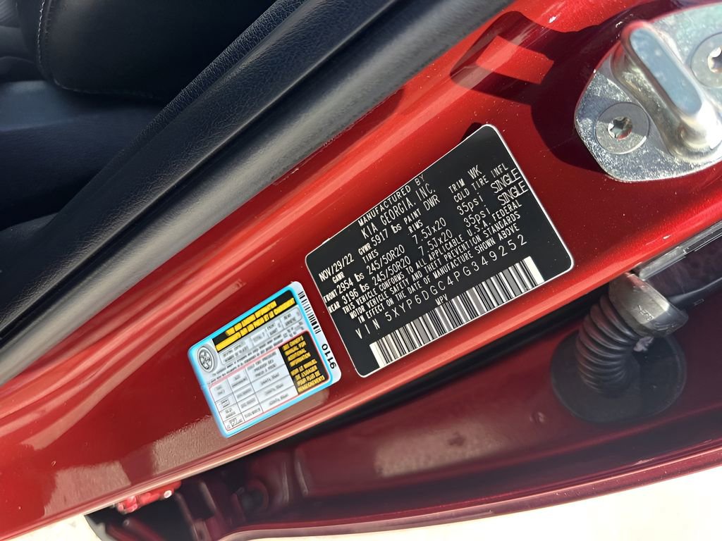 Used 2023 Kia Telluride S image 36