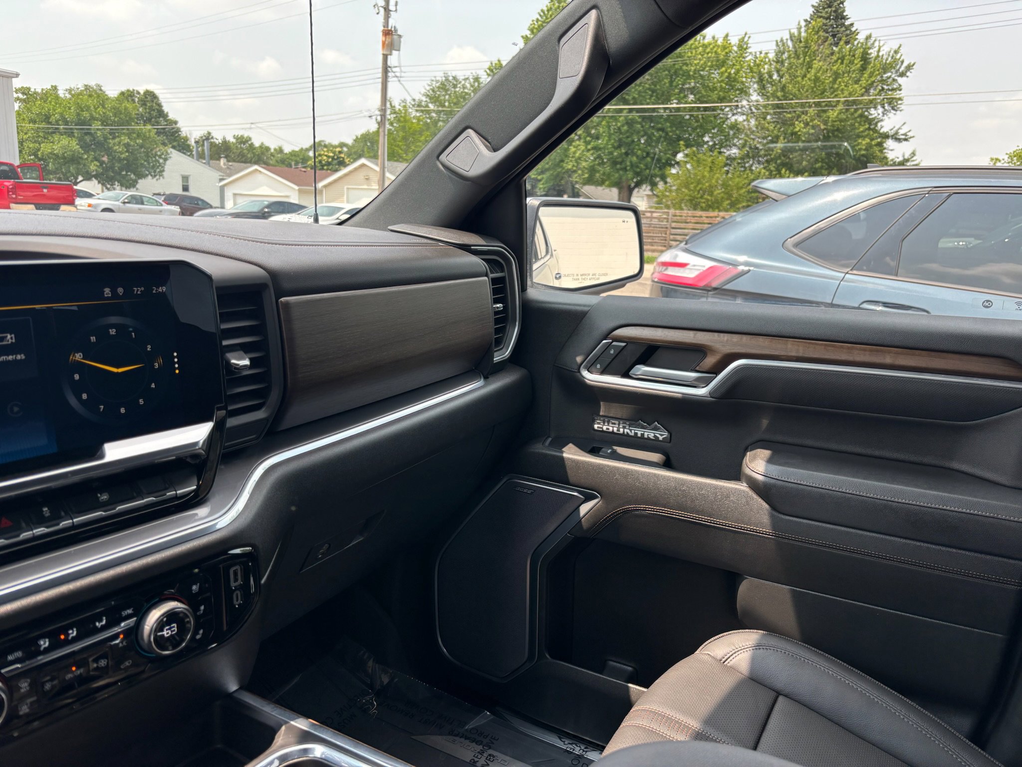 Used 2023 Chevrolet Silverado 1500 High Country w/ High Country Premium Package image 26