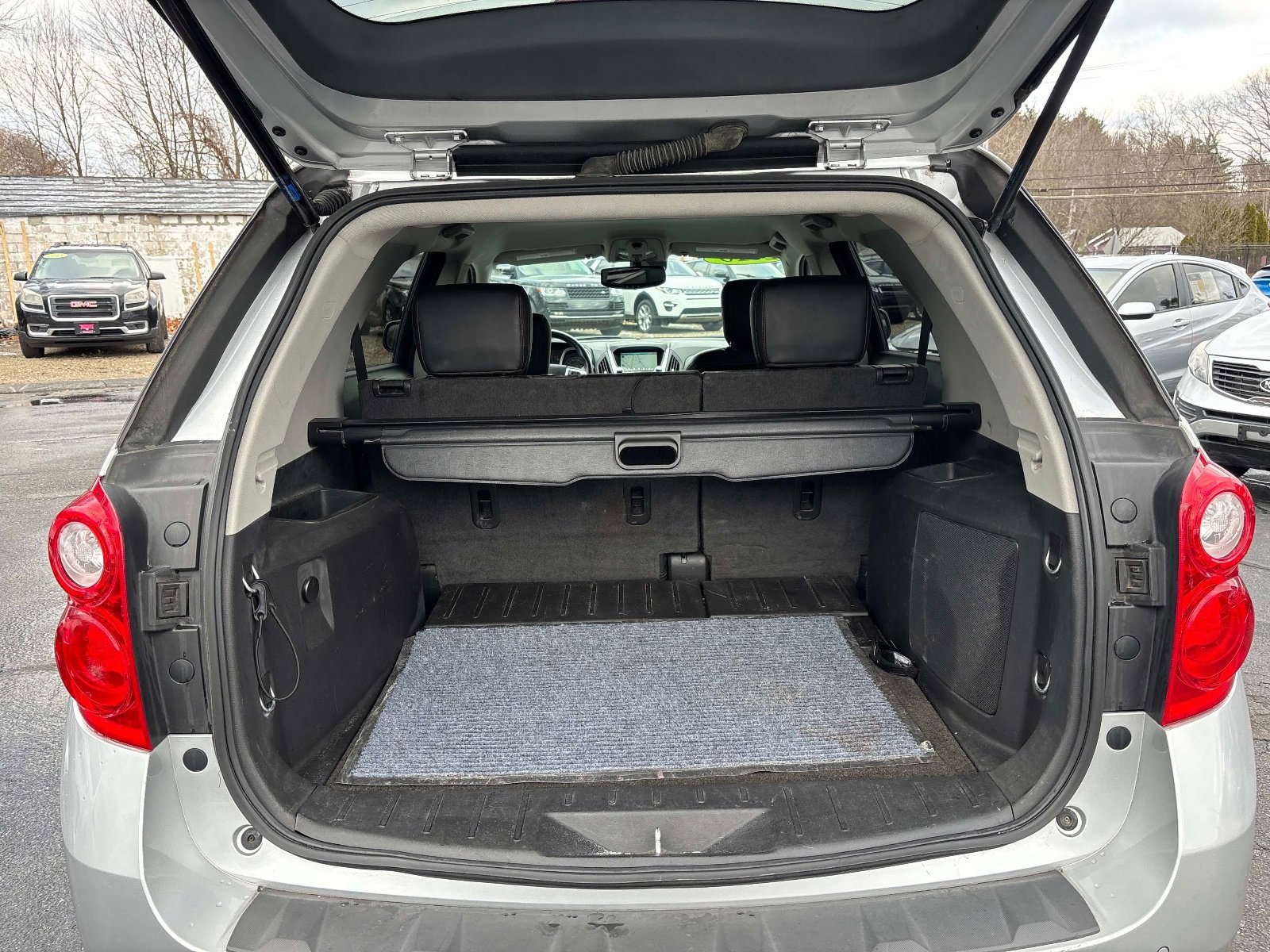 Used 2010 Chevrolet Equinox LTZ FWD image 13