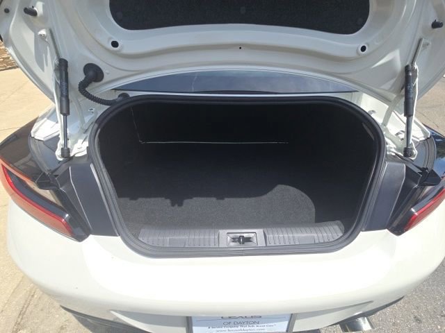 Used 2024 Toyota GR86 RWD image 30