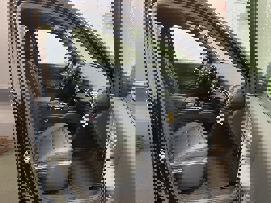 New 2026 Chevrolet Equinox LT w/ Convenience Package II image 31