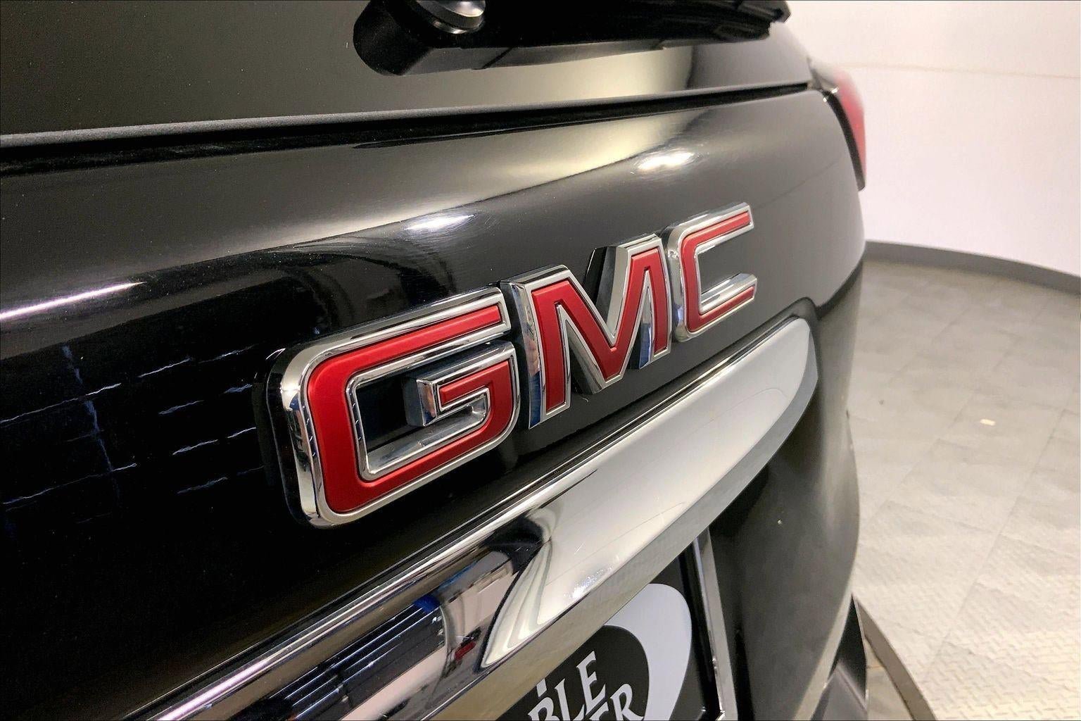 Used 2024 GMC Terrain SLT FWD image 29