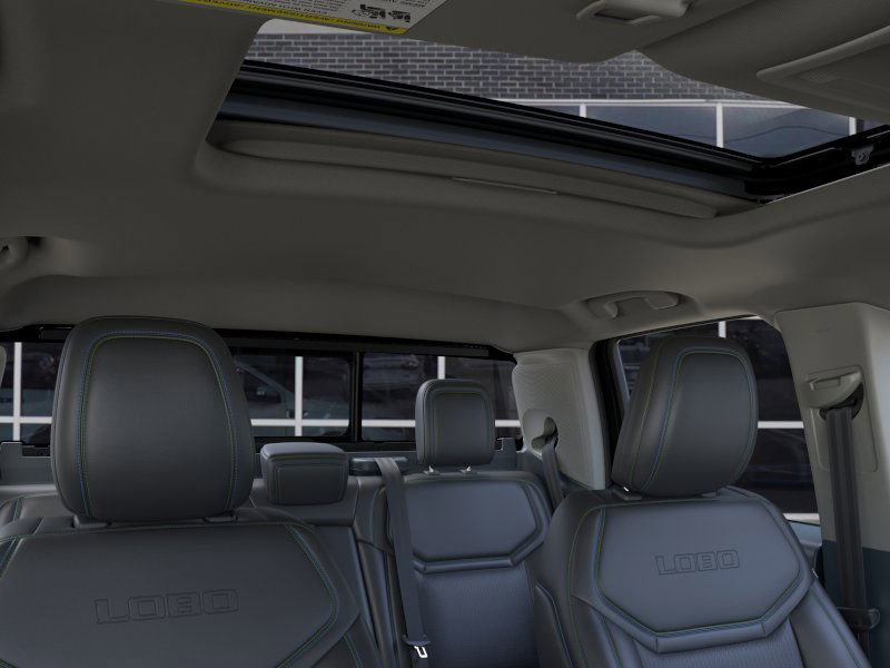 New 2025 Ford Maverick Lobo image 12