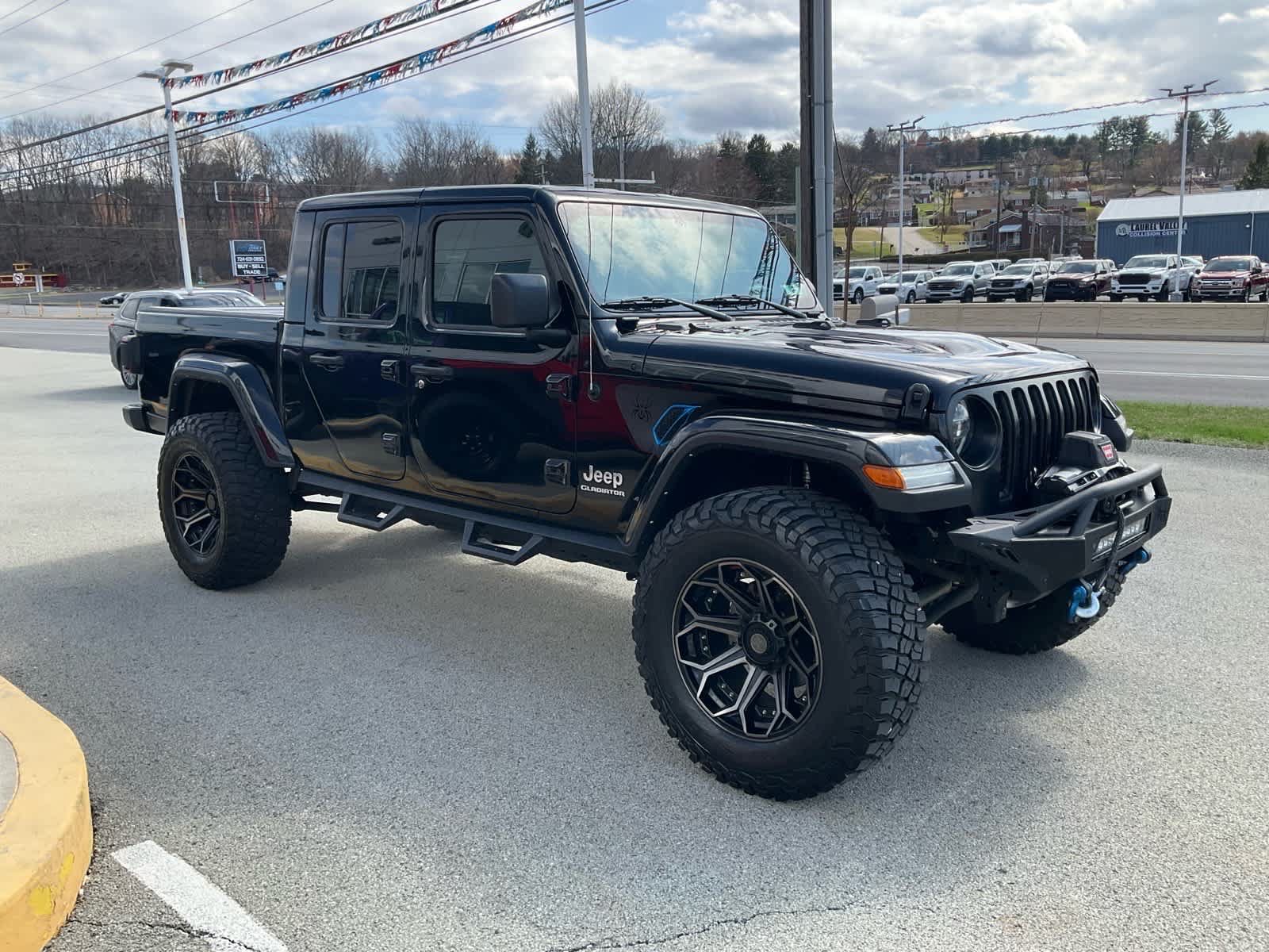 Used 2021 Jeep Gladiator Overland w/ Popular Equipment Package AWD/4WD image 3