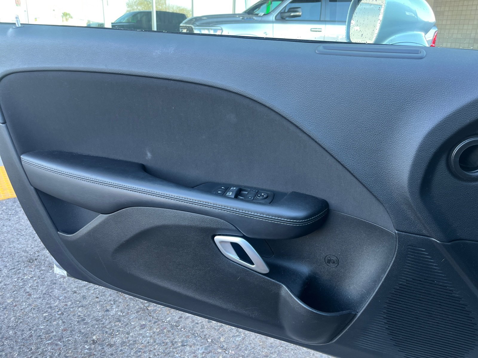 Used 2022 Dodge Challenger SXT image 13