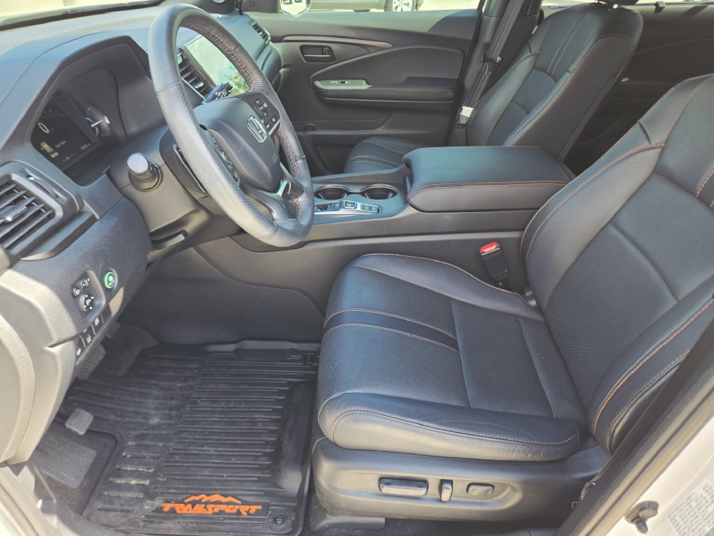 Certified 2024 Honda Passport TrailSport image 13