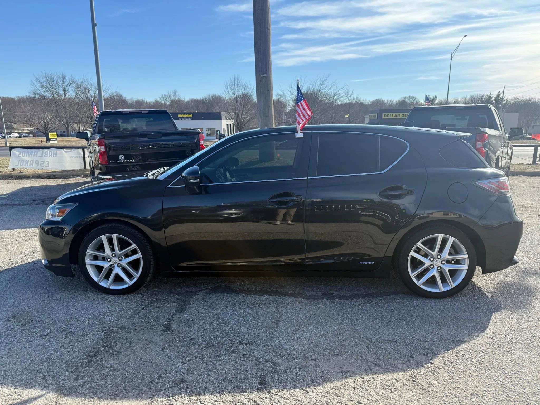 Used 2017 Lexus CT 200h w/ Navigation System Package image 7